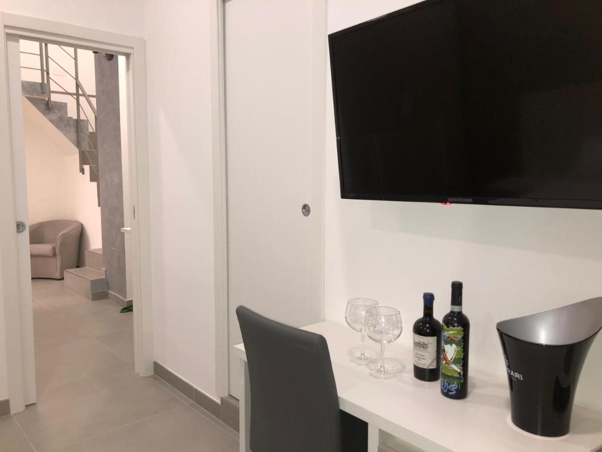 3 Rooms Chiaia Νάπολη Εξωτερικό φωτογραφία