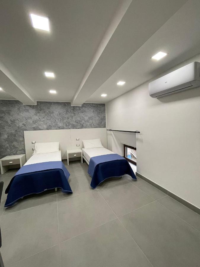 3 Rooms Chiaia Νάπολη Εξωτερικό φωτογραφία
